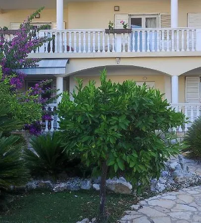 Garden Petrcane